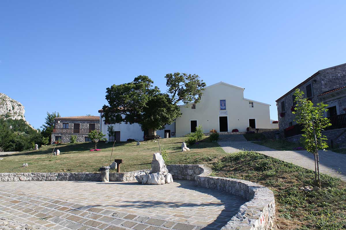 Santuario della Madonna del Pollino luogo antichissimo di pellegrinaggio e preghiera